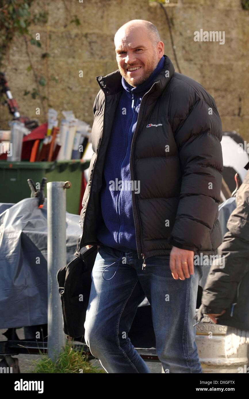 John Michael McDonagh scene riprese per il nuovo film ' Calvario' Dublin, Irlanda - 16.10.12 con: John Michael McDonagh dove: Irlanda quando: 16 Ott 2012 **o pubblicazione in irlandese tabloid e riviste irlandese** Foto Stock