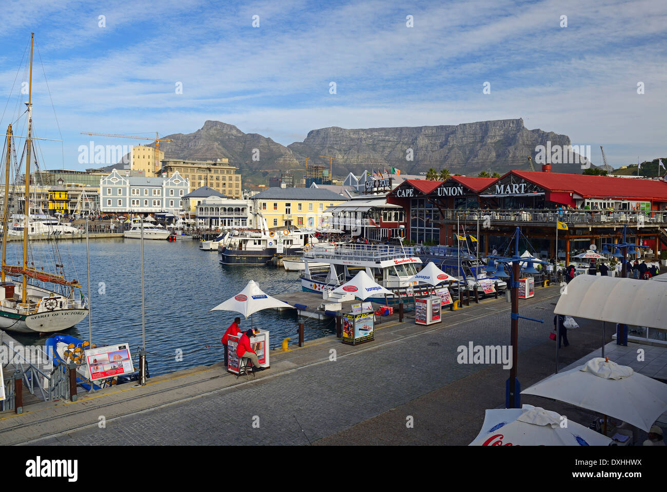Victoria and Alfred Waterfront, centro turistico, la Montagna della Tavola sul retro, Cape Town, Western Cape, Sud Africa e Africa Foto Stock