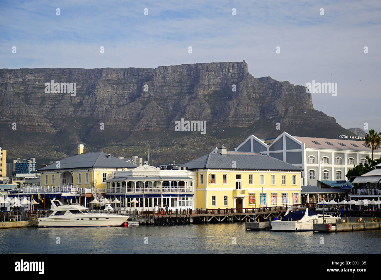 Victoria and Alfred Waterfront, centro turistico, la Montagna della Tavola sul retro, Cape Town, Western Cape, Sud Africa e Africa Foto Stock