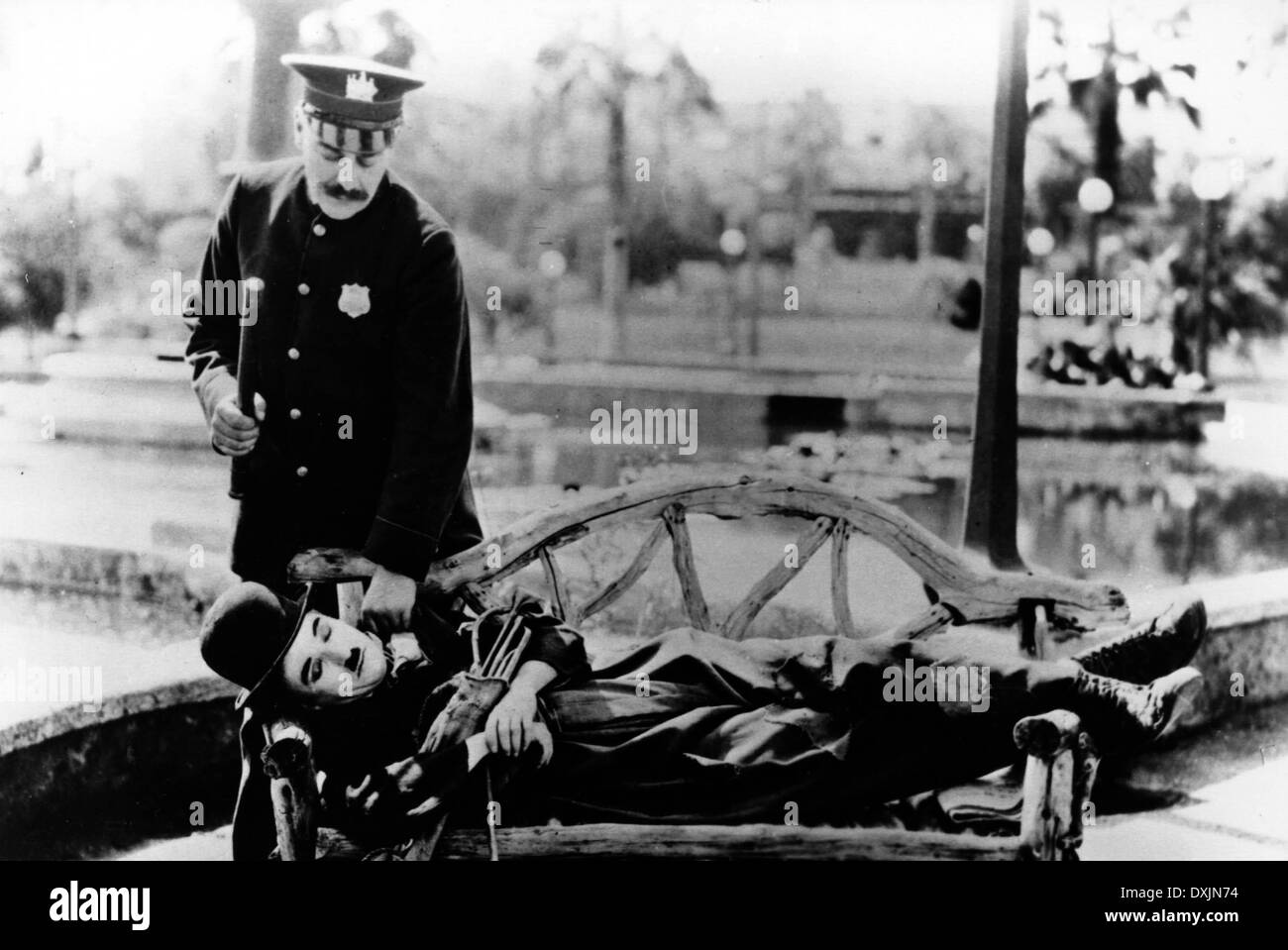 Il Kid (US1921) TOM WILSON?, Charlie Chaplin Foto Stock