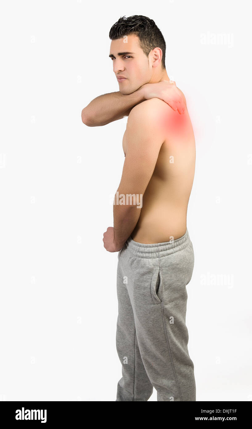 Uomo muscolare con dolore muscolare su sfondo bianco Foto Stock