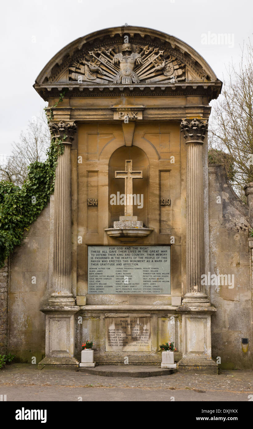 Lacock Village Wiltshire, Inghilterra UK Memoriale di guerra Foto Stock