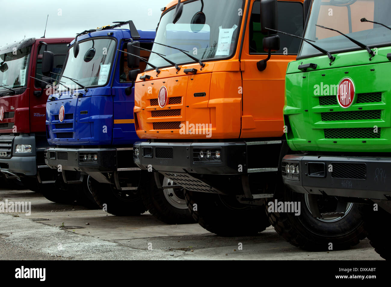 I camion di Tatra, Koprivnice Repubblica Ceca industria automobilistica, ha fatto i camion parcheggiati Foto Stock