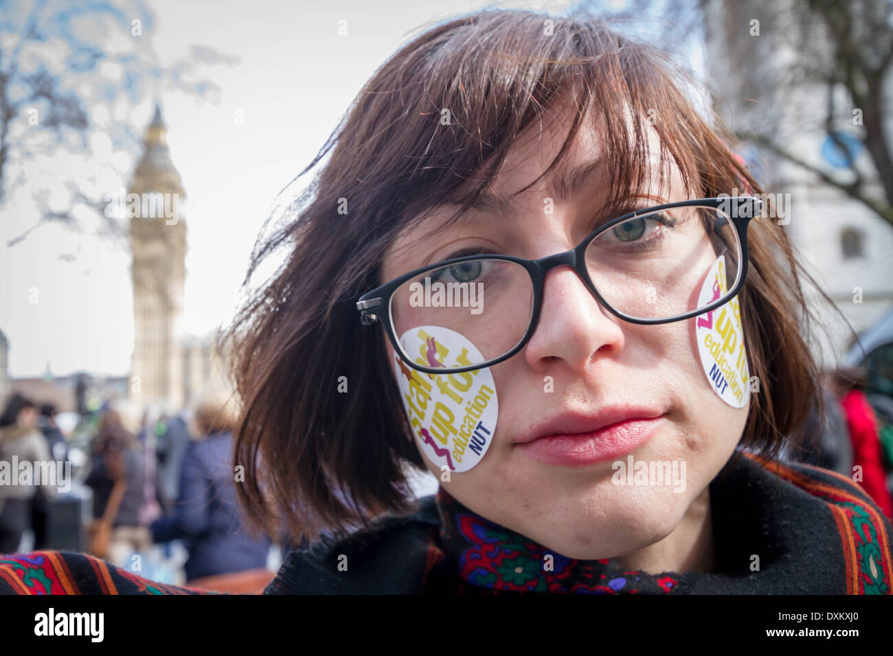 Migliaia di insegnanti e sostenitori marzo a Londra il dado giorno di sciopero Foto Stock