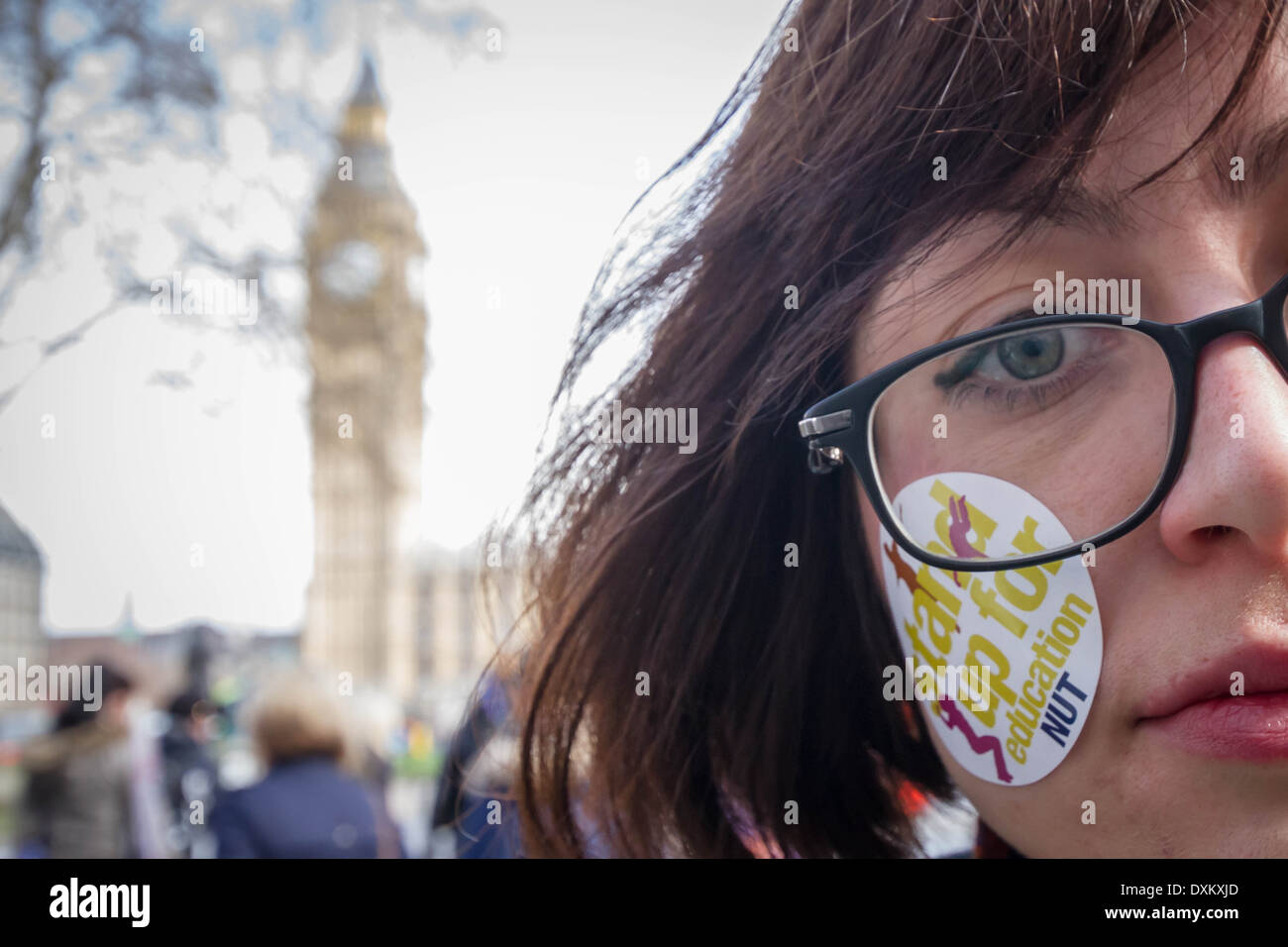 Migliaia di insegnanti e sostenitori marzo a Londra il dado giorno di sciopero Foto Stock