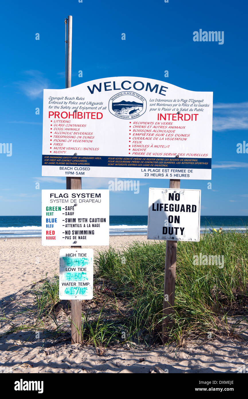 Segni di regolamentazione, Ogunquit Beach, Maine, Stati Uniti d'America. Foto Stock