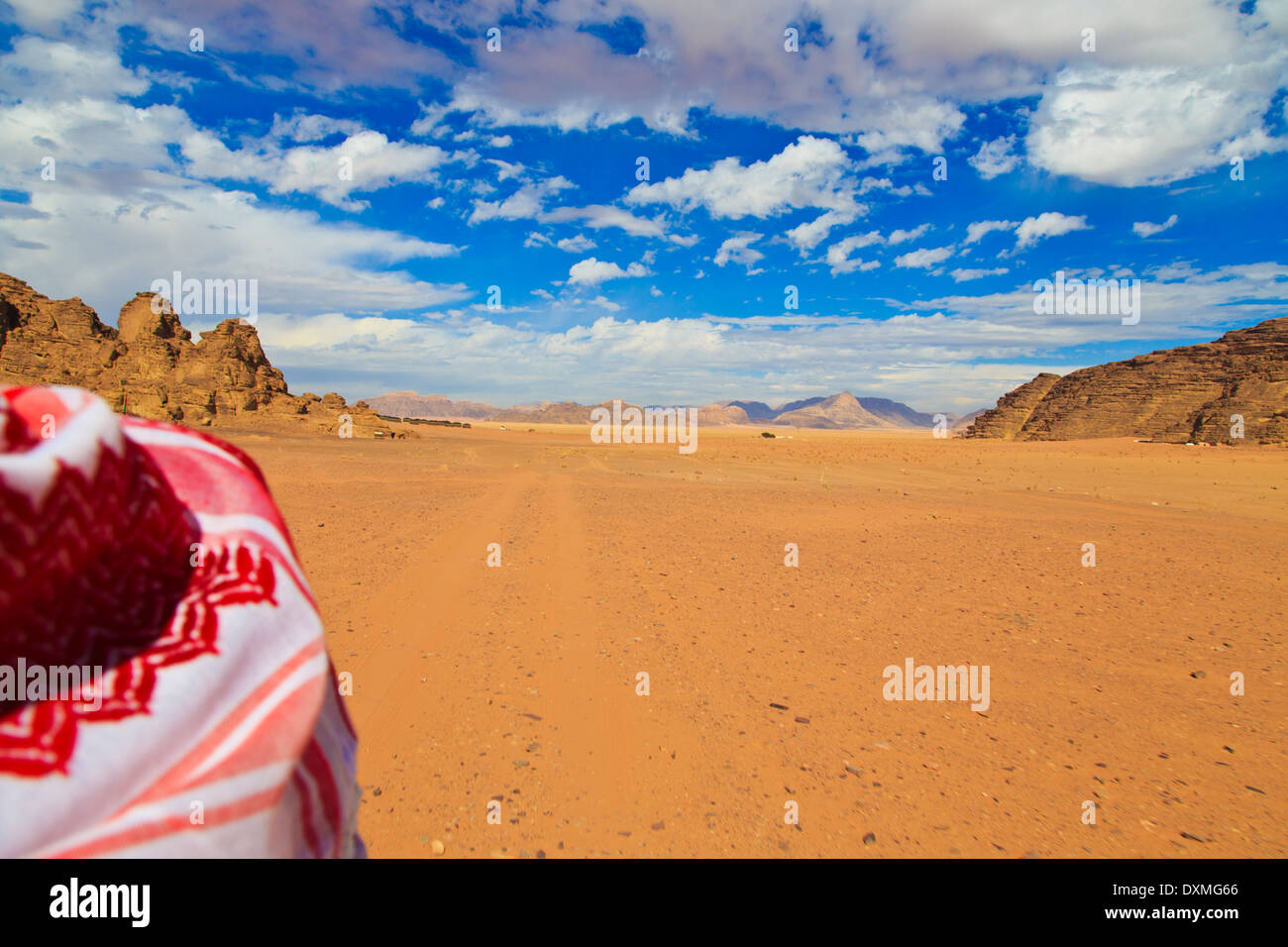 Sciarpa beduino nel deserto giordano Foto Stock