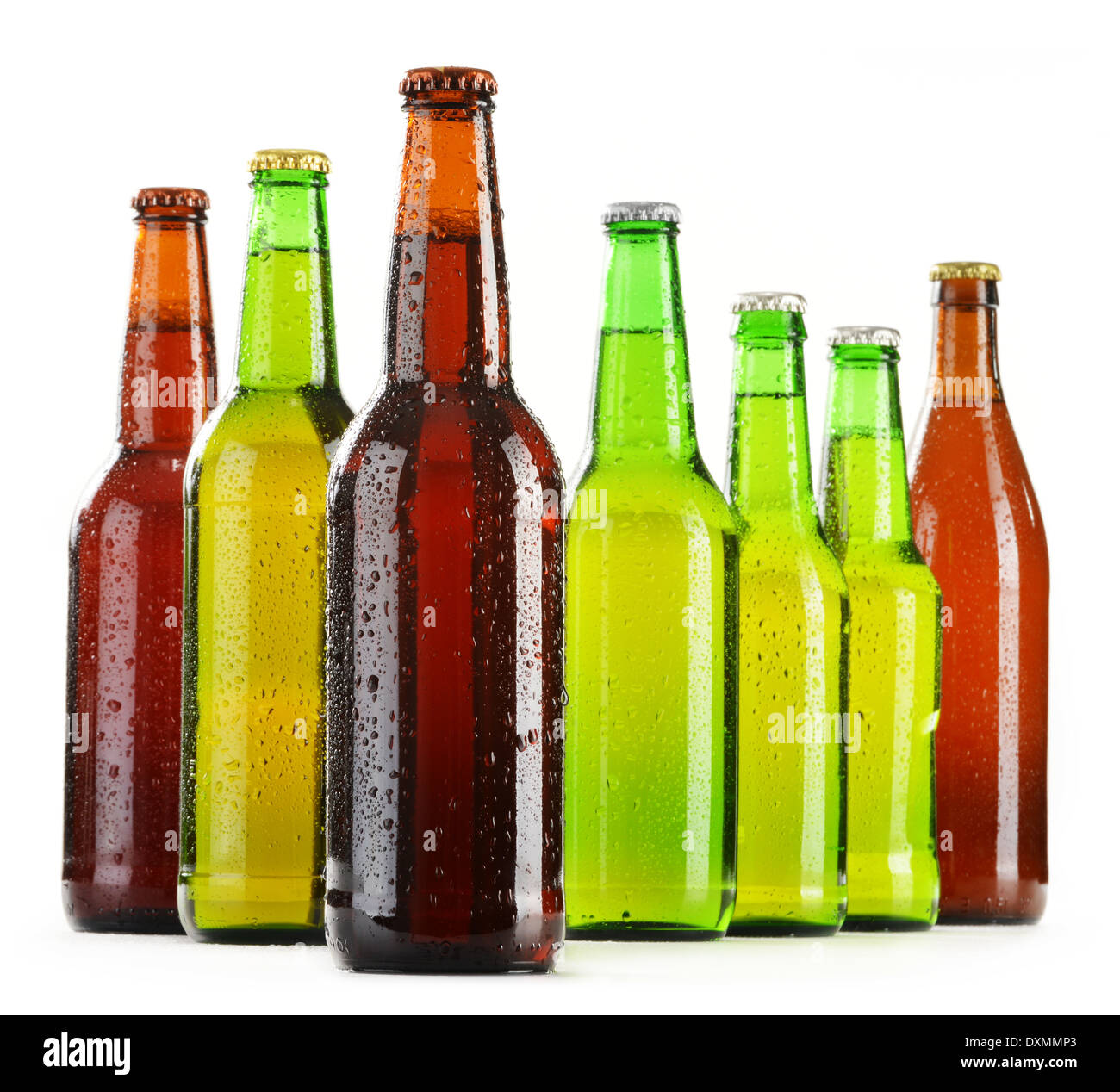 Bottiglie di birra isolato su sfondo bianco Foto Stock