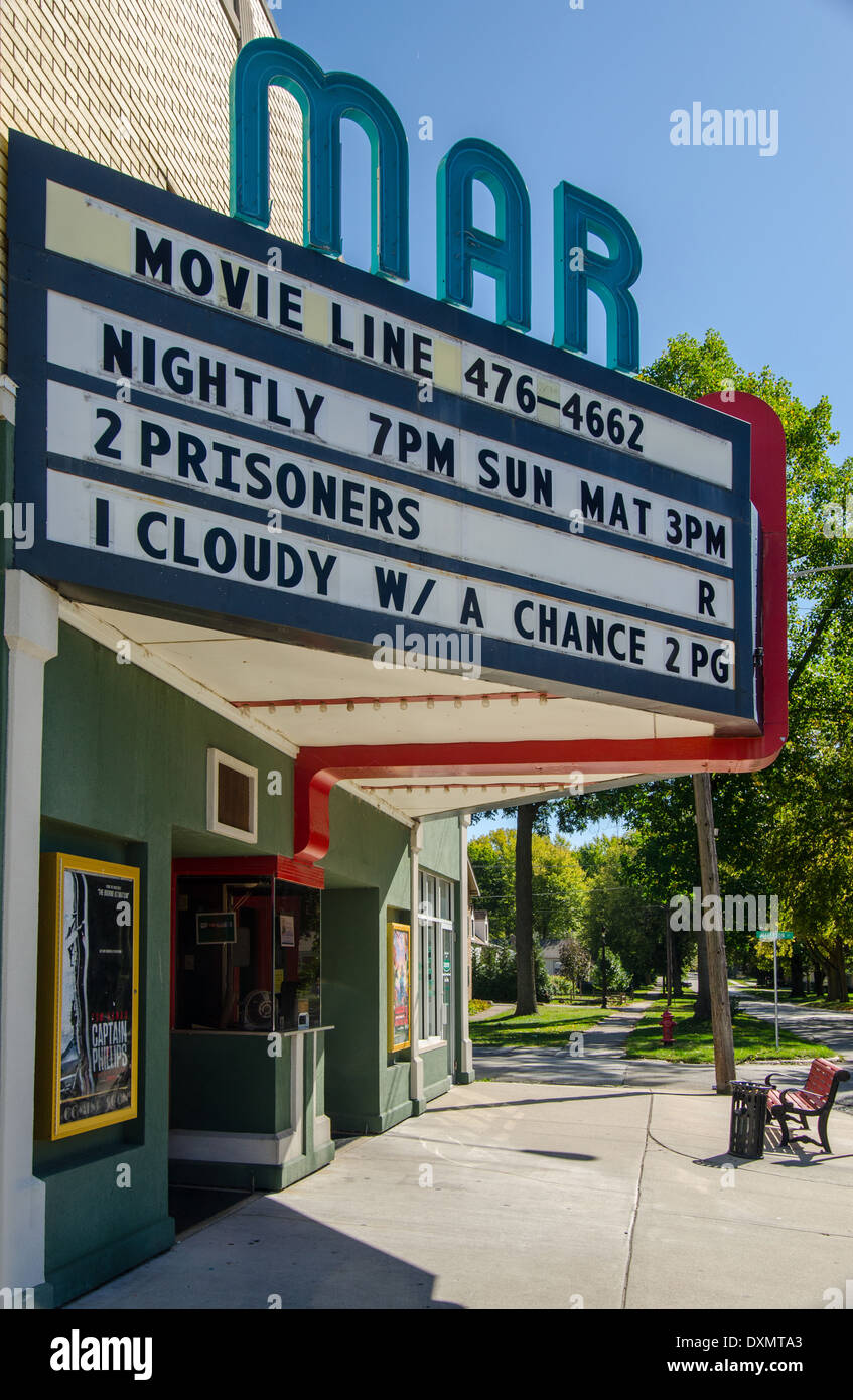 Lo storico Teatro Mar, aperto nel 1937, è ancora in funzione in Wilmington, Illinois, una città lungo la Route 66. Foto Stock