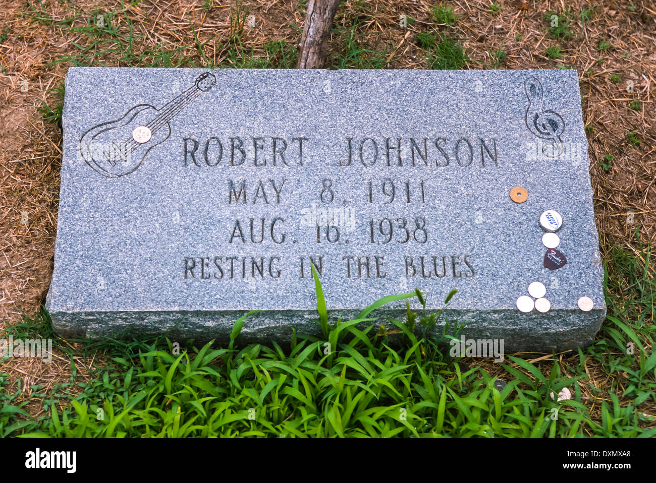 La Mississippi, Stati Uniti d'America - Marcatore Grave possibile sito di sepoltura di Robert Johnson, delta blues musicista, cimitero Cappella di Payne M. B. Chiesa Foto Stock
