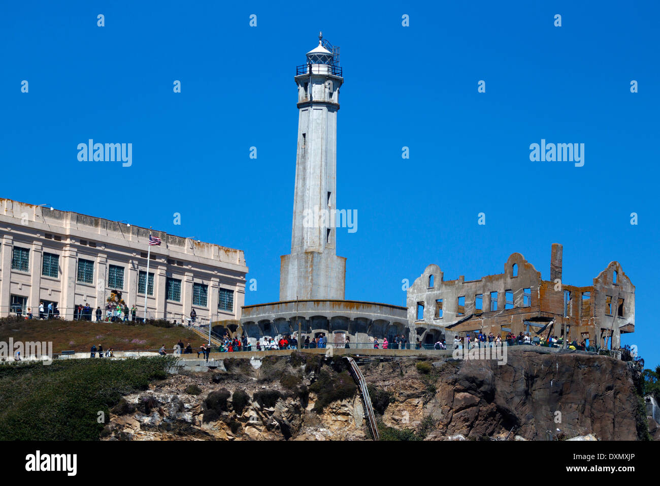 Torre di avvistamento e rovine, Isola di Alcatraz, Golden Gate National Recreation Area, la baia di San Francisco, San Francisco, California, Stati Uniti d'America Foto Stock