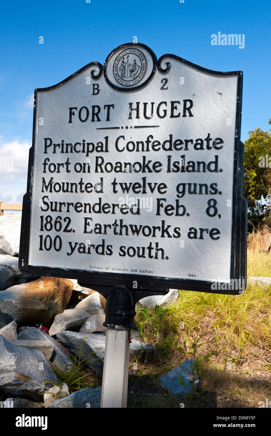 FORT HUGER principali fort confederato sull Isola Roanoke. Montato dodici pistole. Si arrese Febbraio 8, 1862. Lavori di sterro sono 100 metri a sud. Divisione di archivi e storia, 1983 Foto Stock