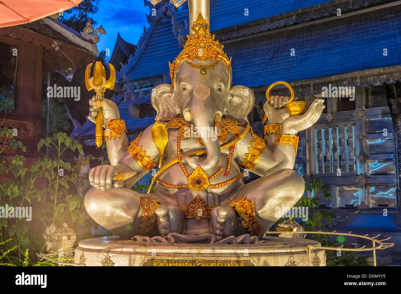 Wat Srisupahn tempio di notte, Chiang Mai, Thailandia Foto Stock