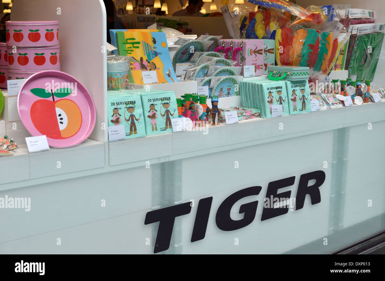 Tiger shop immagini e fotografie stock ad alta risoluzione - Alamy