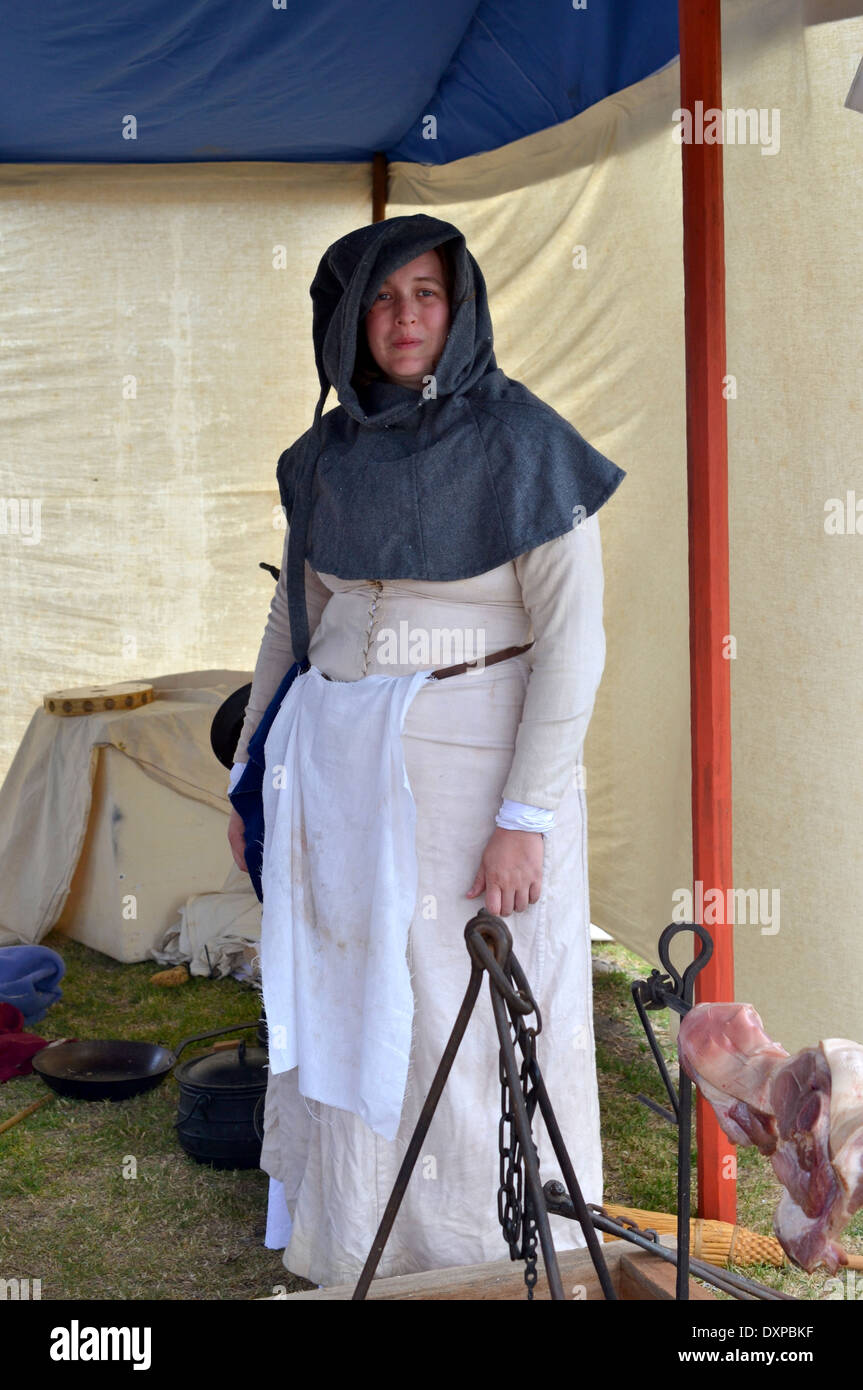 Cucina cameriera medievale europea del XIV secolo Foto Stock