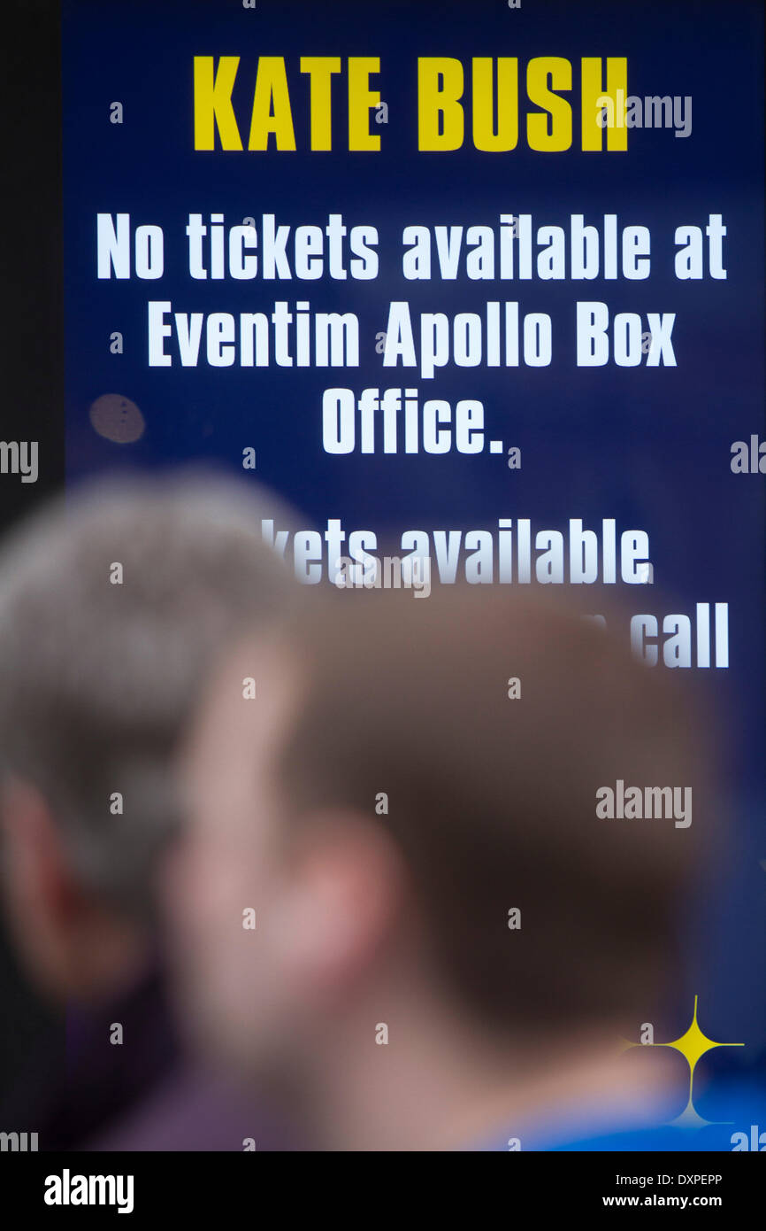 Londra REGNO UNITO. Il 28 marzo 2014. I biglietti per il Kate Bush concerti hanno venduto in quindici minuti dopo il cantautore ha annunciato una serie di date dei concerti. Kate Bush farà un ritorno live stage aspetto dopo 35 anni inizio all'Apollo Hammersmith più tardi nell'anno Credito: amer ghazzal/Alamy Live News Foto Stock