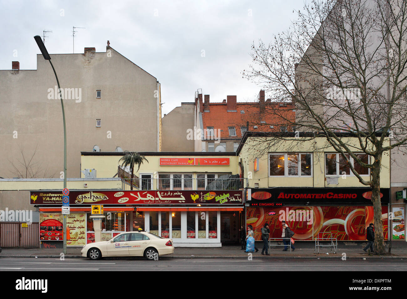 Berlino, Germania, arabo ristorante e sala giochi a Berlino- Gesundbrunnen Foto Stock