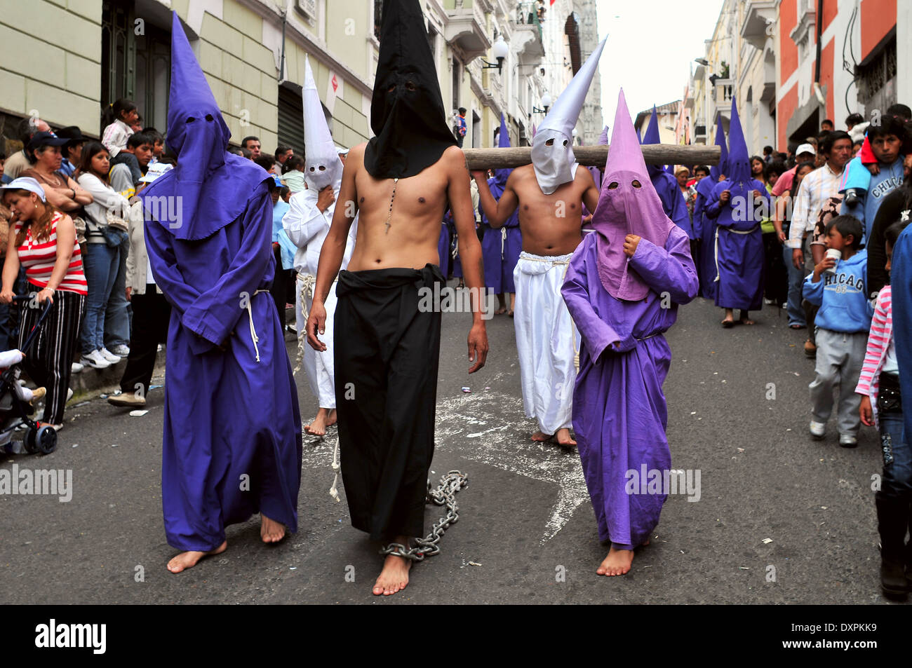 Processione cattolica il Venerdì Santo a Quito, Ecuador Foto Stock