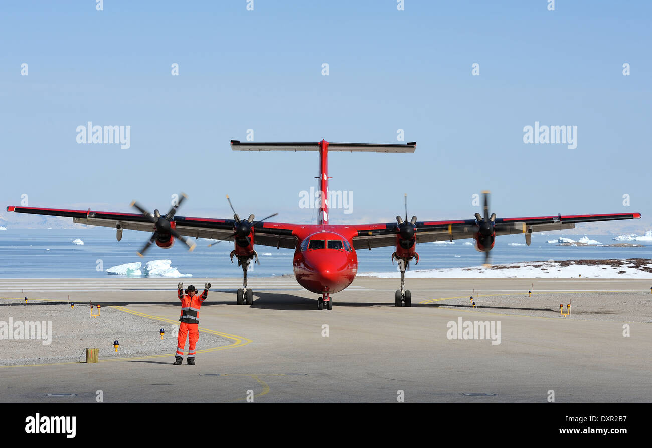 Ilulissat Tourist Nature, Danimarca, la macchina Air Greenland presso l'aeroporto Foto Stock