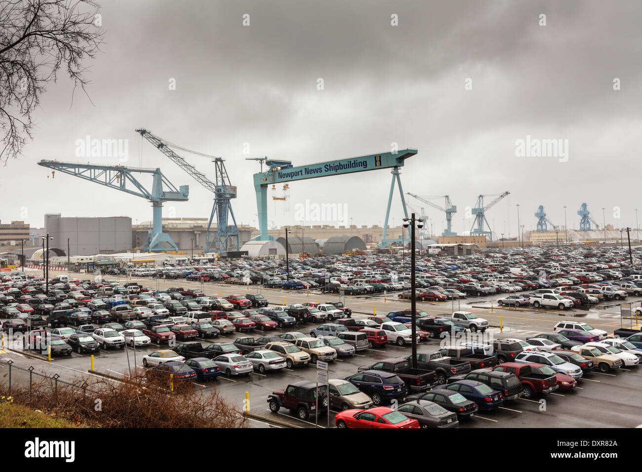 La massiccia Newport News la costruzione navale e il bacino di carenaggio Company, Hampton Roads, Virginia. Foto Stock