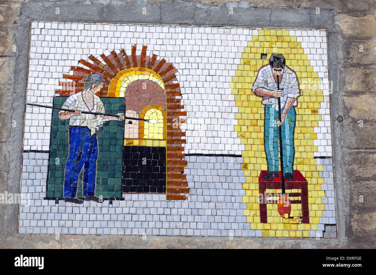 Mosaico decorativo sulla facciata nell' isola di Murano a Venezia Foto Stock