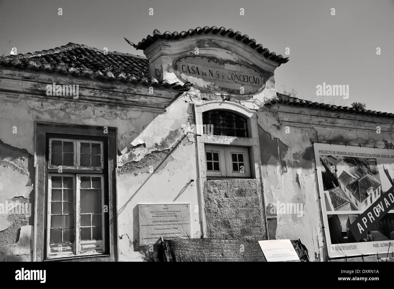 Il vecchio edificio in decadenza, Portogallo Foto Stock