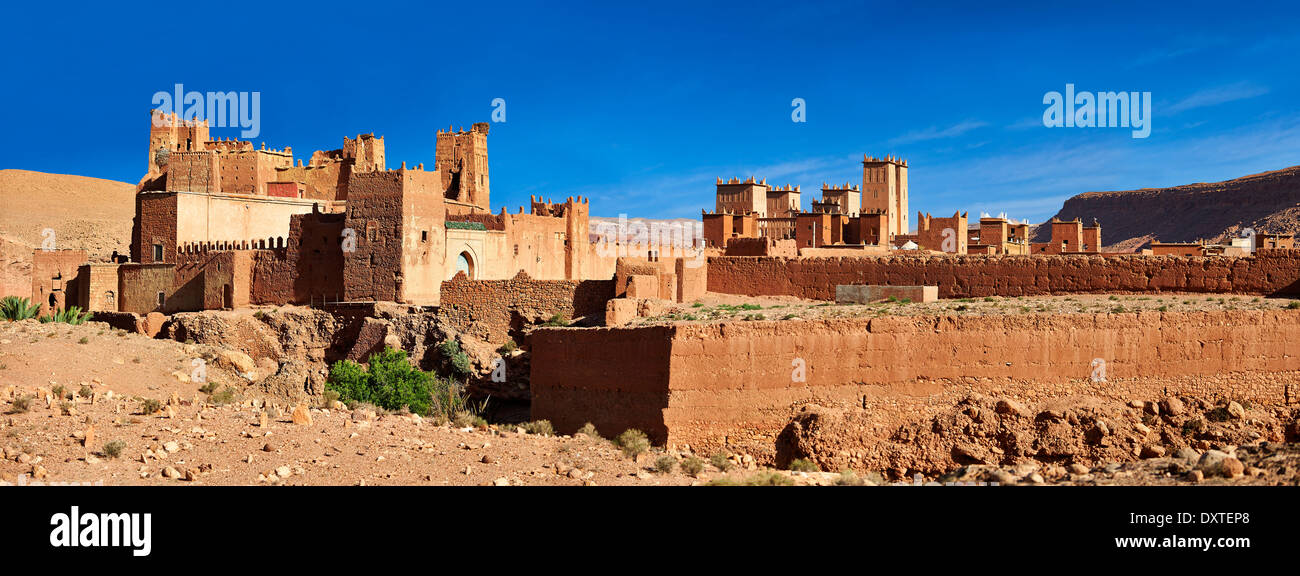 Il Kasbah Glaoui di Tamedaght nel Ounilla Valley ai piedi delle colline di altas montagna, Tamedaght, Marocco. Foto Stock