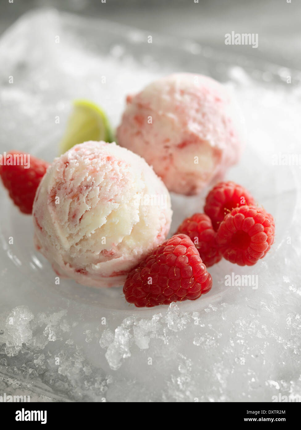 Mascarpone e gelato al lampone Foto Stock