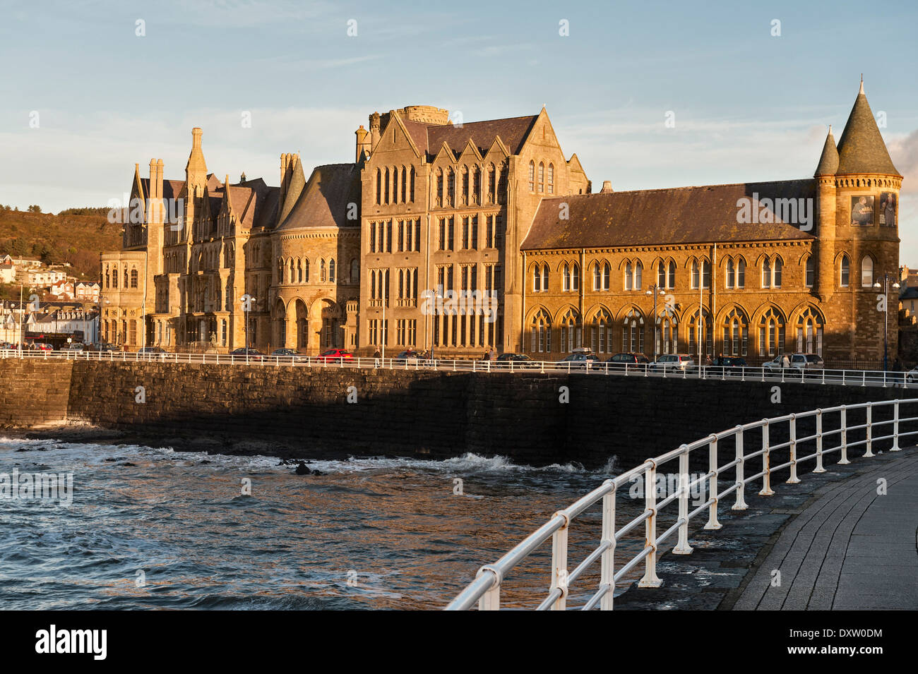 Il vecchio collegio, Aberystwyth, Wales, Regno Unito. Costruito nel 1886, è parte di Aberystwyth University Foto Stock