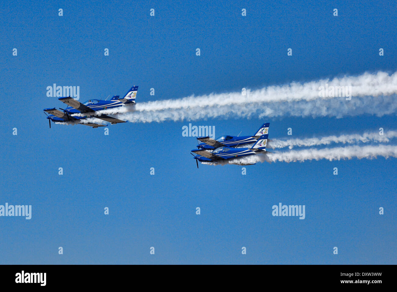 Aerobatic Airplane Group formazione durante Air Show in Atene, Grecia Foto Stock