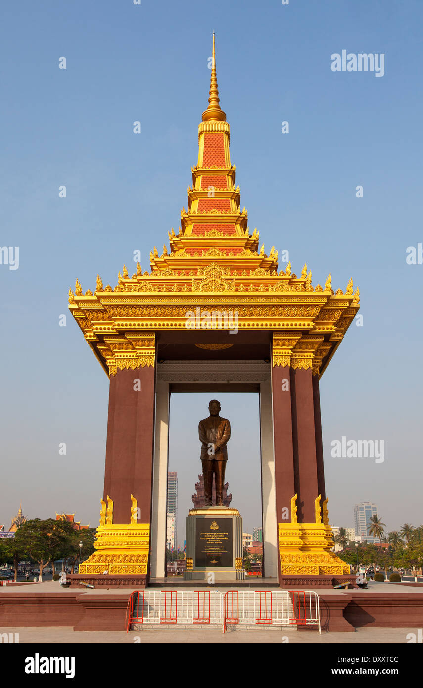 Statua di Norodom Sihanouk in Phnom Penh Cambogia Foto Stock