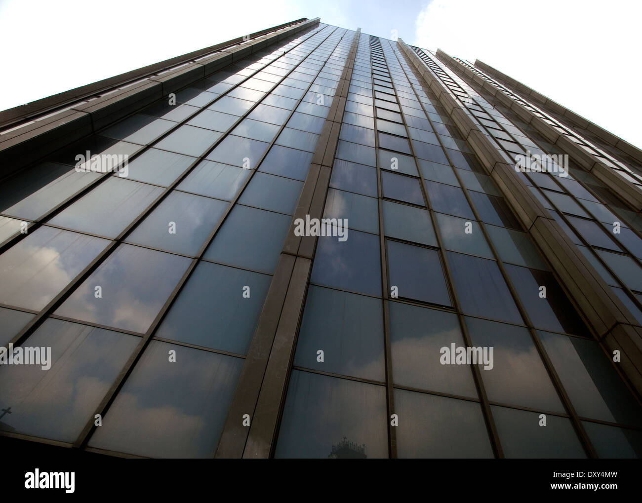 Anni sessanta brutalist Archway torre per essere convertito da uffici per appartamenti, Nord di Londra Foto Stock