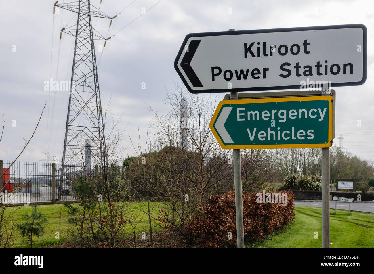 Irlanda del Nord, Regno Unito. 1st Apr 2014. Indicazioni per Kilroot Power Station, Irlanda del Nord. Foto Stock