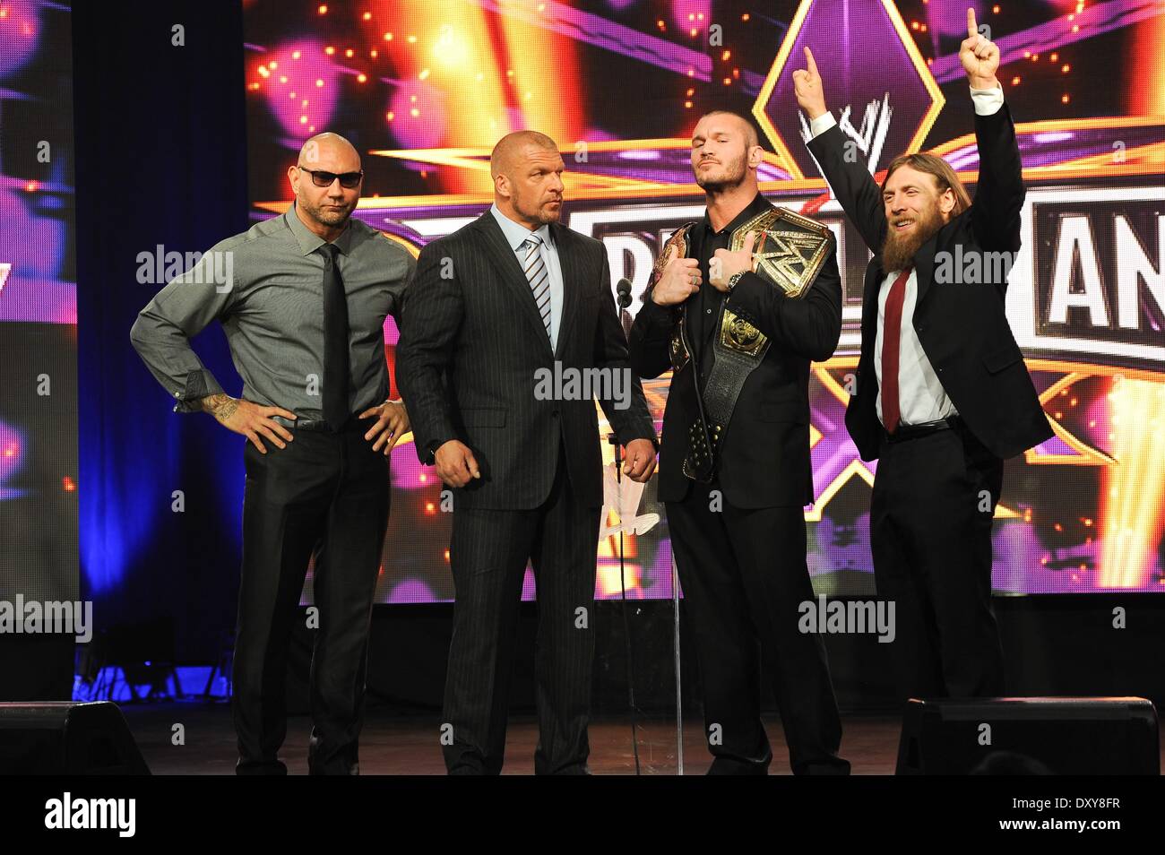 New York, NY, STATI UNITI D'AMERICA. 1 apr, 2014. Batista, Triple H, Randy Orton, Daniel Bryan, alla conferenza stampa di Wrestlemania 30 CONFERENZA STAMPA, Hard Rock Cafe, New York, NY Aprile 1, 2014. Credito: Giovanni Paolo Melendez/Everett raccolta/Alamy Live News Foto Stock