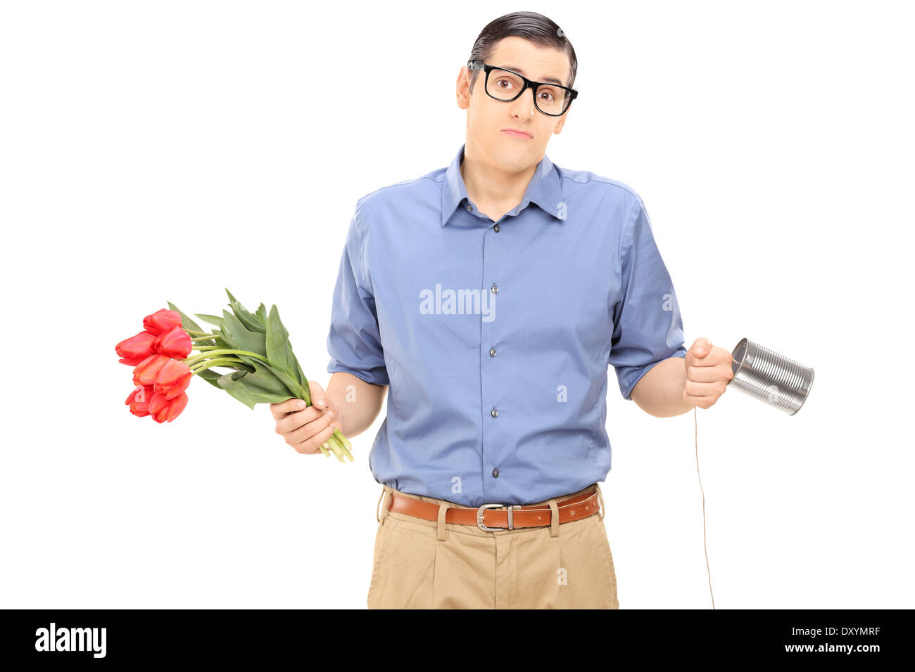 Confuso uomo con fiori e una lattina può telefono Foto Stock