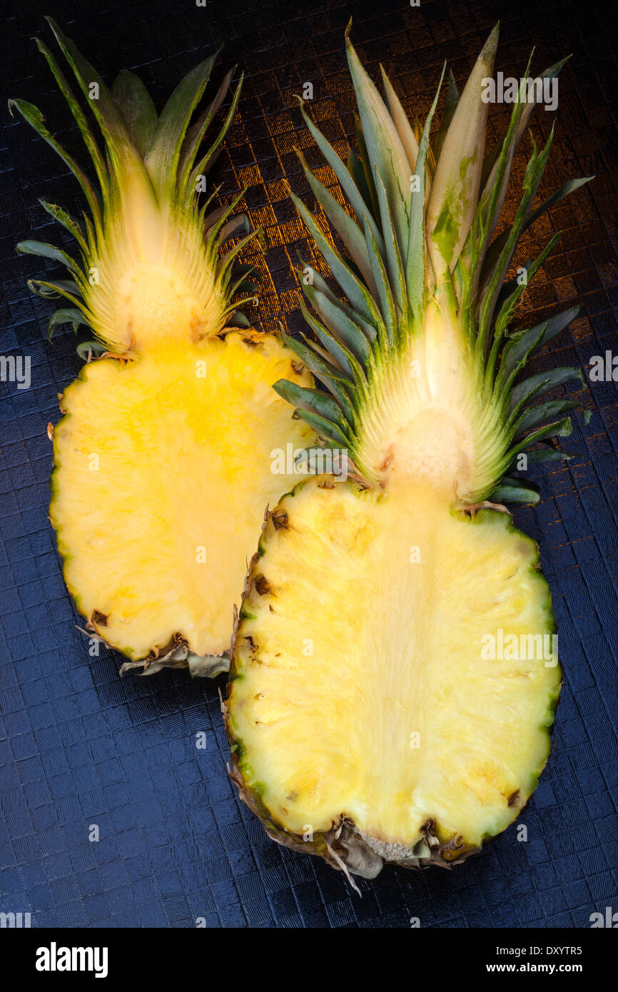 Frutta tropicali - ananas Foto Stock