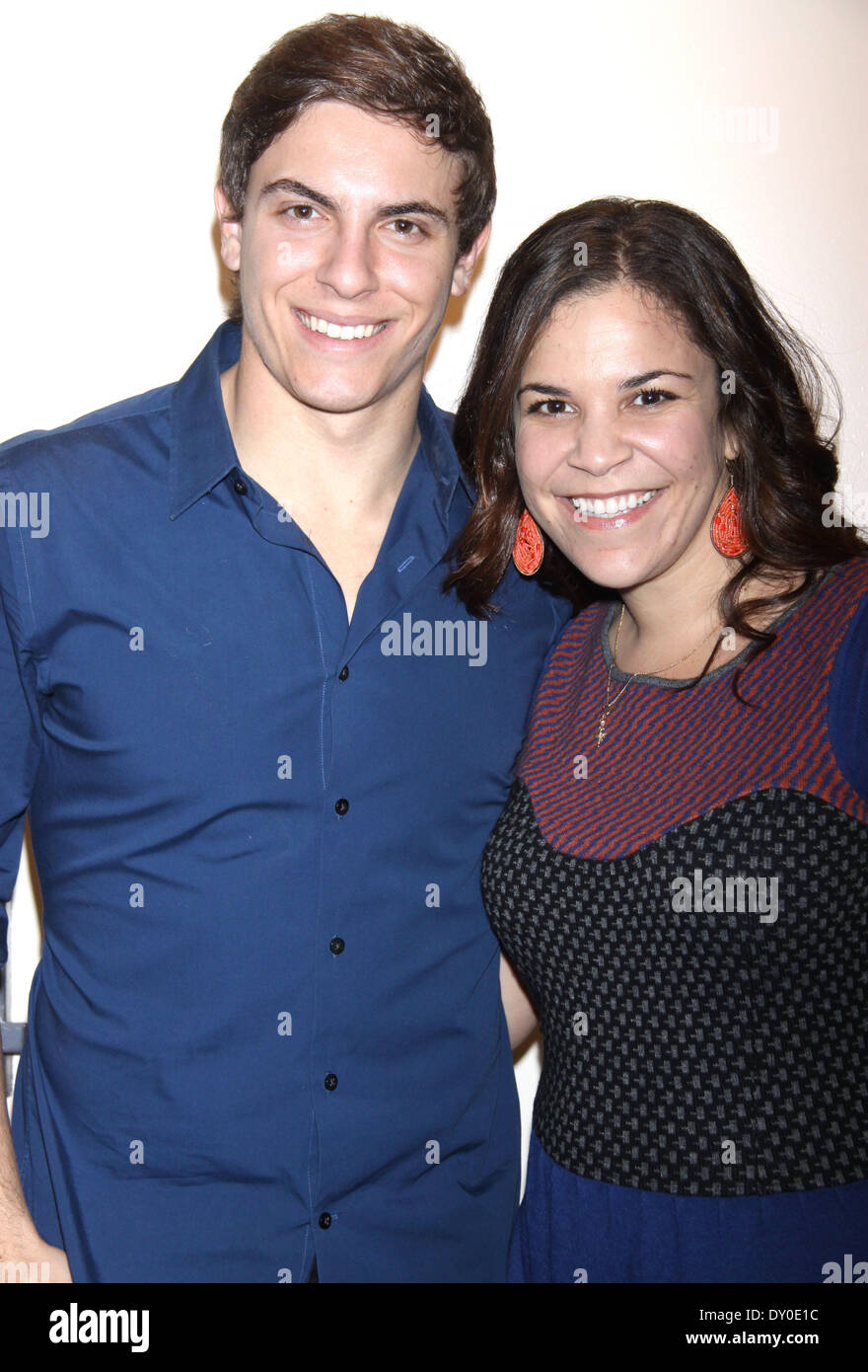 Terza edizione Clive Barnes Awards tenutosi al teatro di Walter Reade - Arrivi con: Derek Klena,Lindsay Mendez dove: New York Stati Uniti quando: 10 Dic 2012 Foto Stock