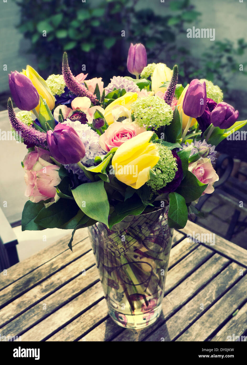 La festa della mamma vaso di fiori di primavera's Foto Stock