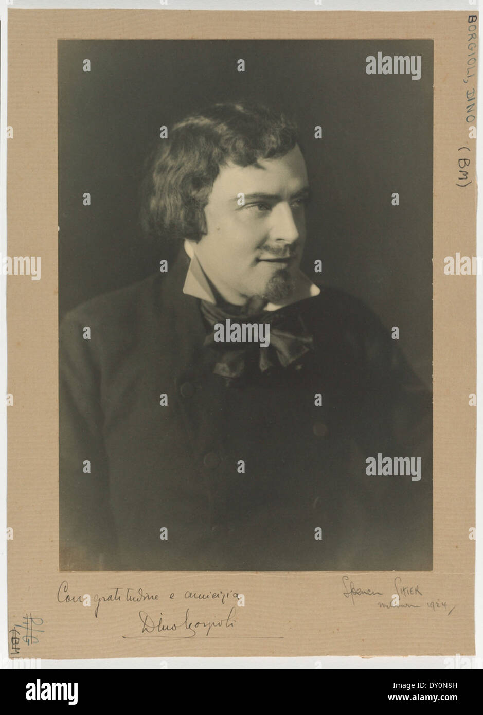 Dino borgioli, tenore italiano della melba-tour di Williamson, [come Rodolfo ne La Bohème], 1924 / fotografo Spencer shier, Melbourne Foto Stock