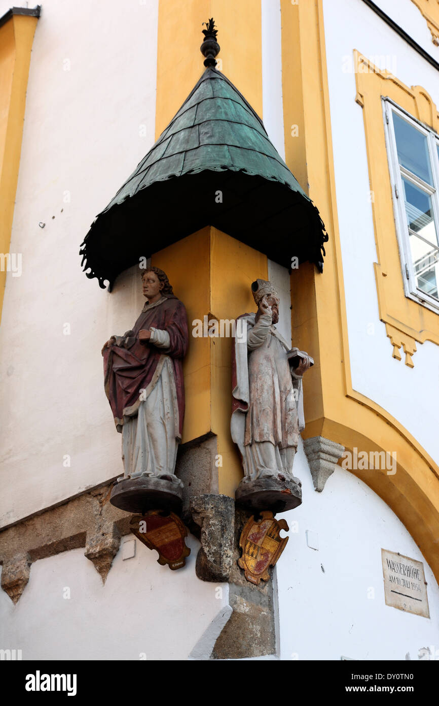 Rappresentazione di parete di Santo Stefano e di San Nicolò, Wasserhohe, Passau Foto Stock