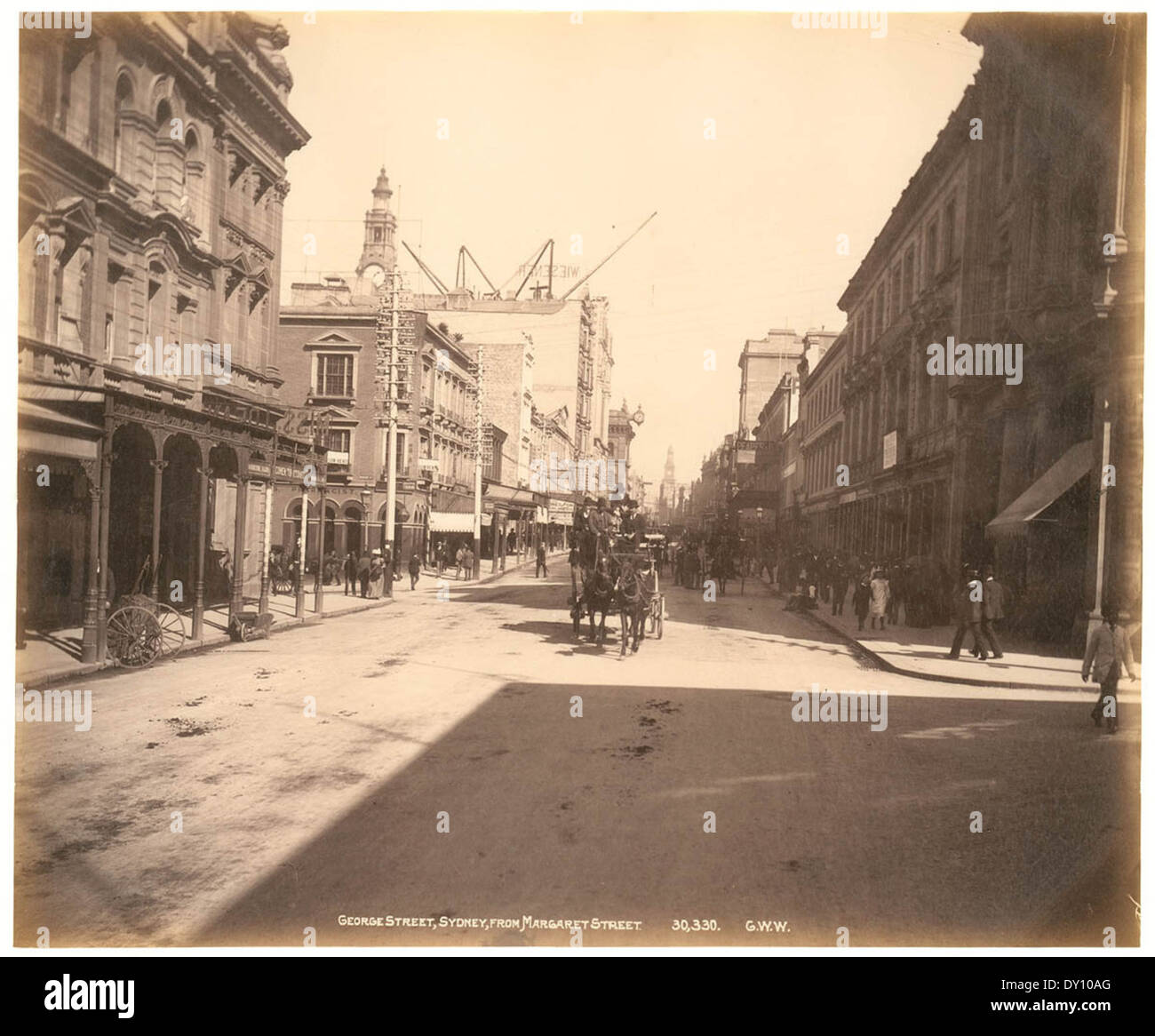 George St, Sydney da Fred Hardie - Fotografie di Sydney, Newcastle, nuovo Galles del Sud e Aborigeni per George Washington Wilson & Co., 1892-1893 Foto Stock