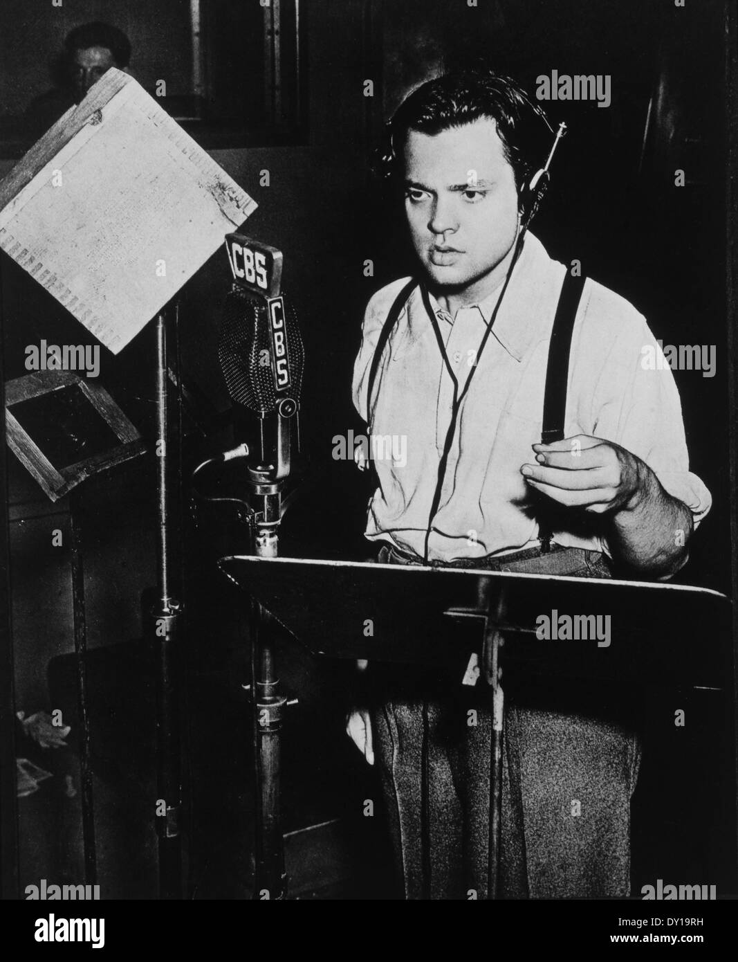 Orson Welles, la trasmissione radio di "la guerra dei mondi", 30 Ottobre 1938 Foto Stock