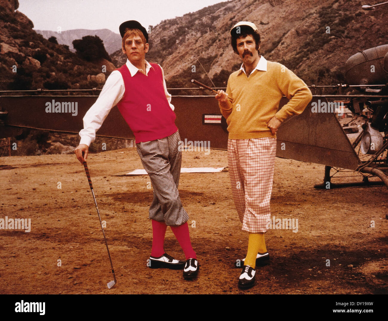 Donald Sutherland e Elliott Gould, sul set del film, 'M*A*S*H', 1970 Foto Stock