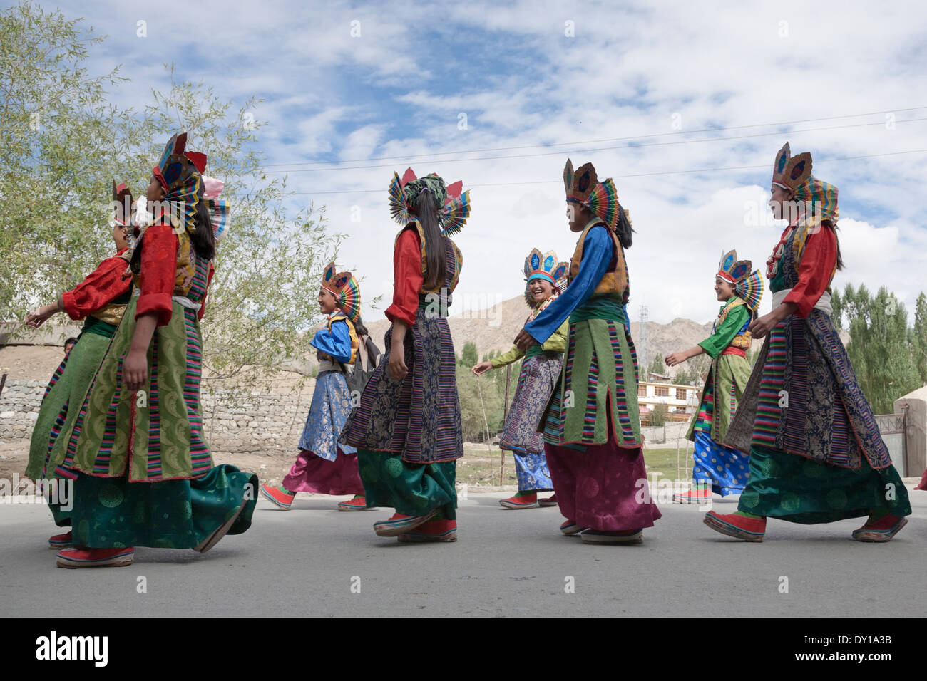 Leh, Ladakh, India. Ladakh Festival. Le donne in abito tradizionale Foto Stock