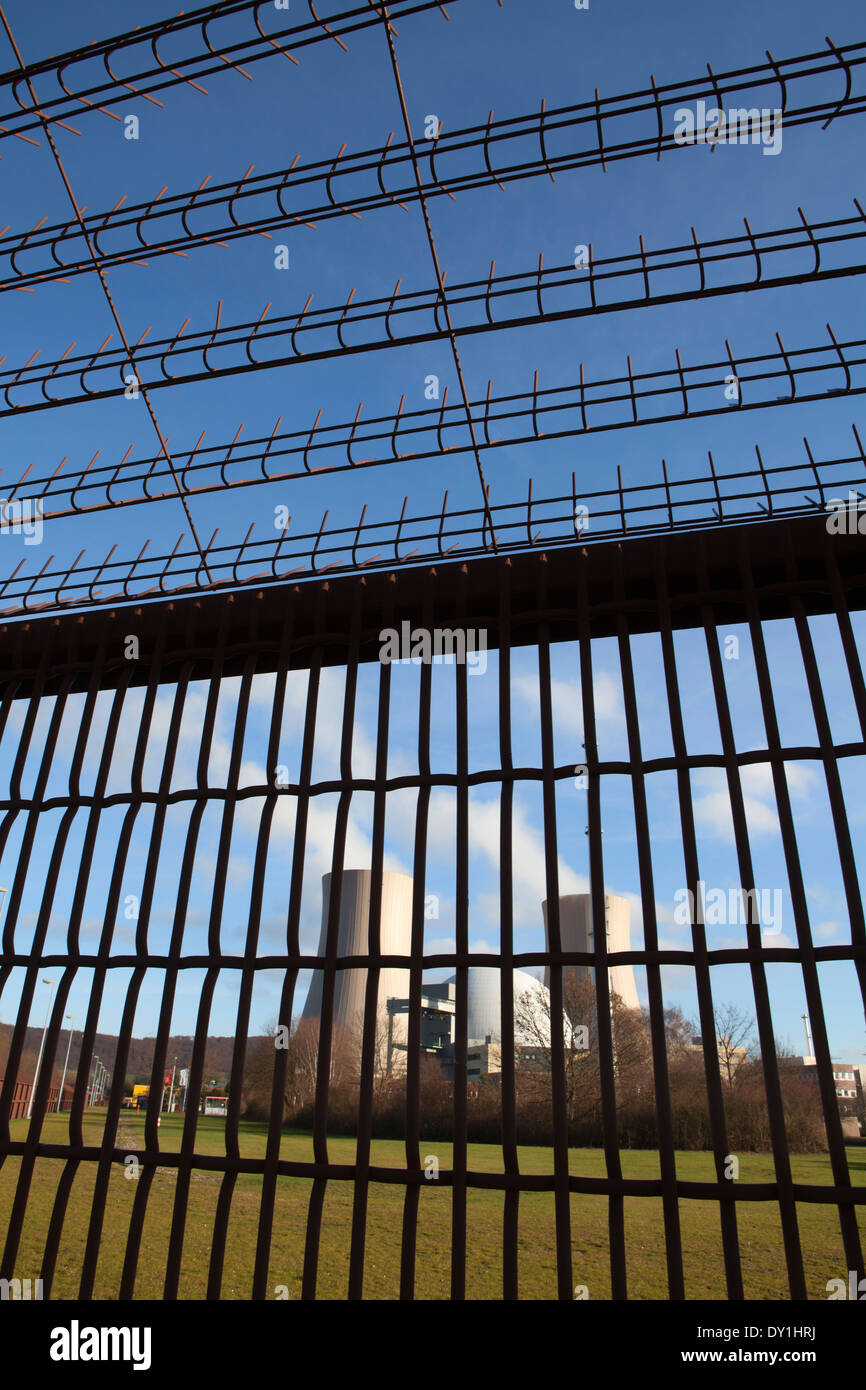 Recinzione di sicurezza, Grohnde Centrale Nucleare, Emmerthal, Hameln, Bassa Sassonia, Germania, Europa Foto Stock