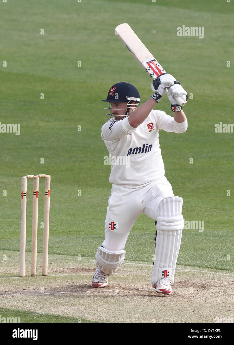 Chelmsford, Regno Unito. 03 apr 2014. Jaik Mickleburgh ovatta in azione durante l'Essex e Kent Pre-Season amichevole dalla Essex County Ground, Chelmsford Credito: Azione Sport Plus/Alamy Live News Foto Stock