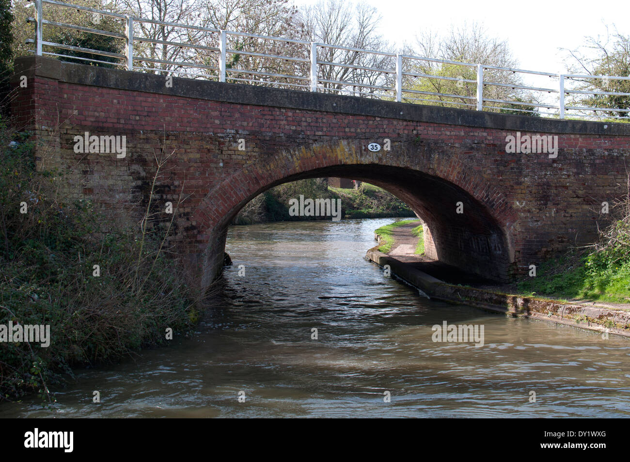 Radford Road Bridge, Grand Union Canal, Radford Semele, Warwickshire, Regno Unito Foto Stock