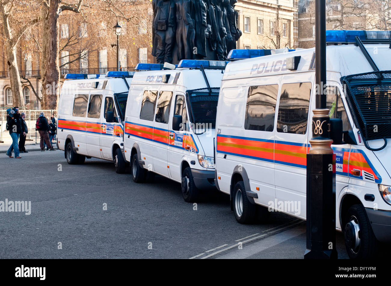 Polizia britannica furgoni Foto Stock