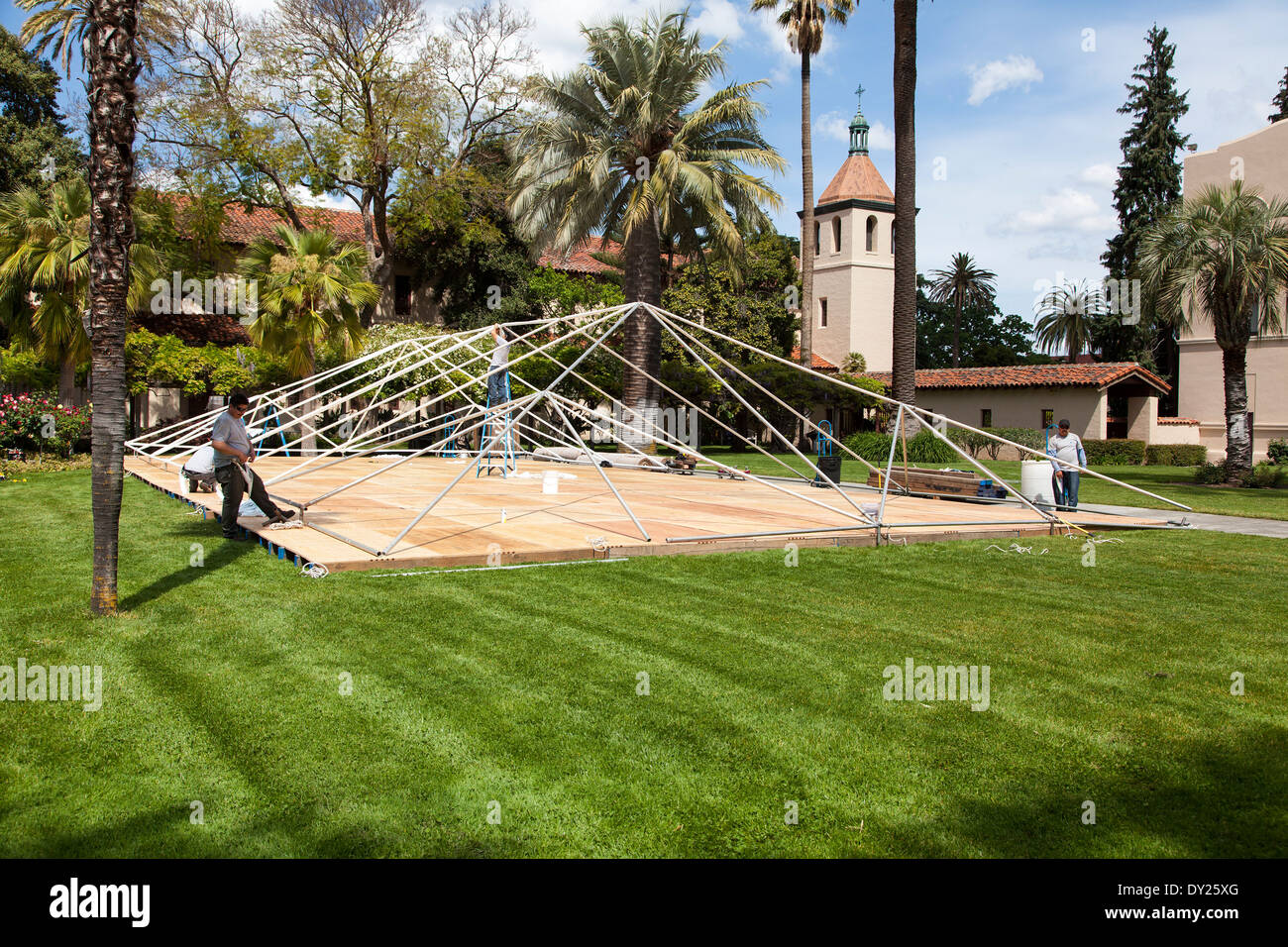 Parte tenda eretta presso la Santa Clara University Foto Stock