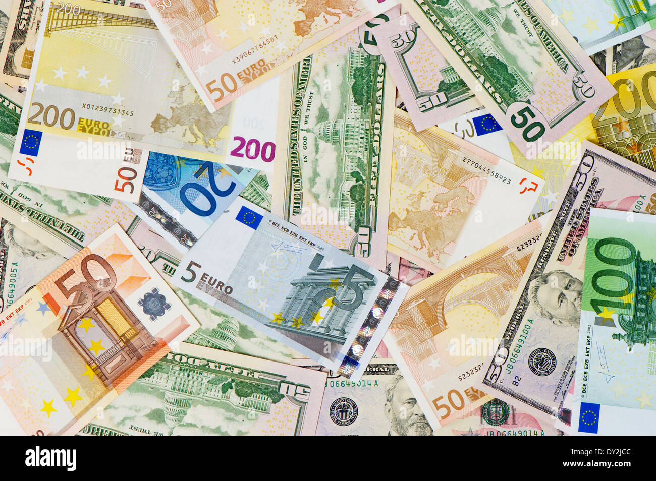 Euro e Dollaro banconote. denaro sfondo. principali valute Foto Stock